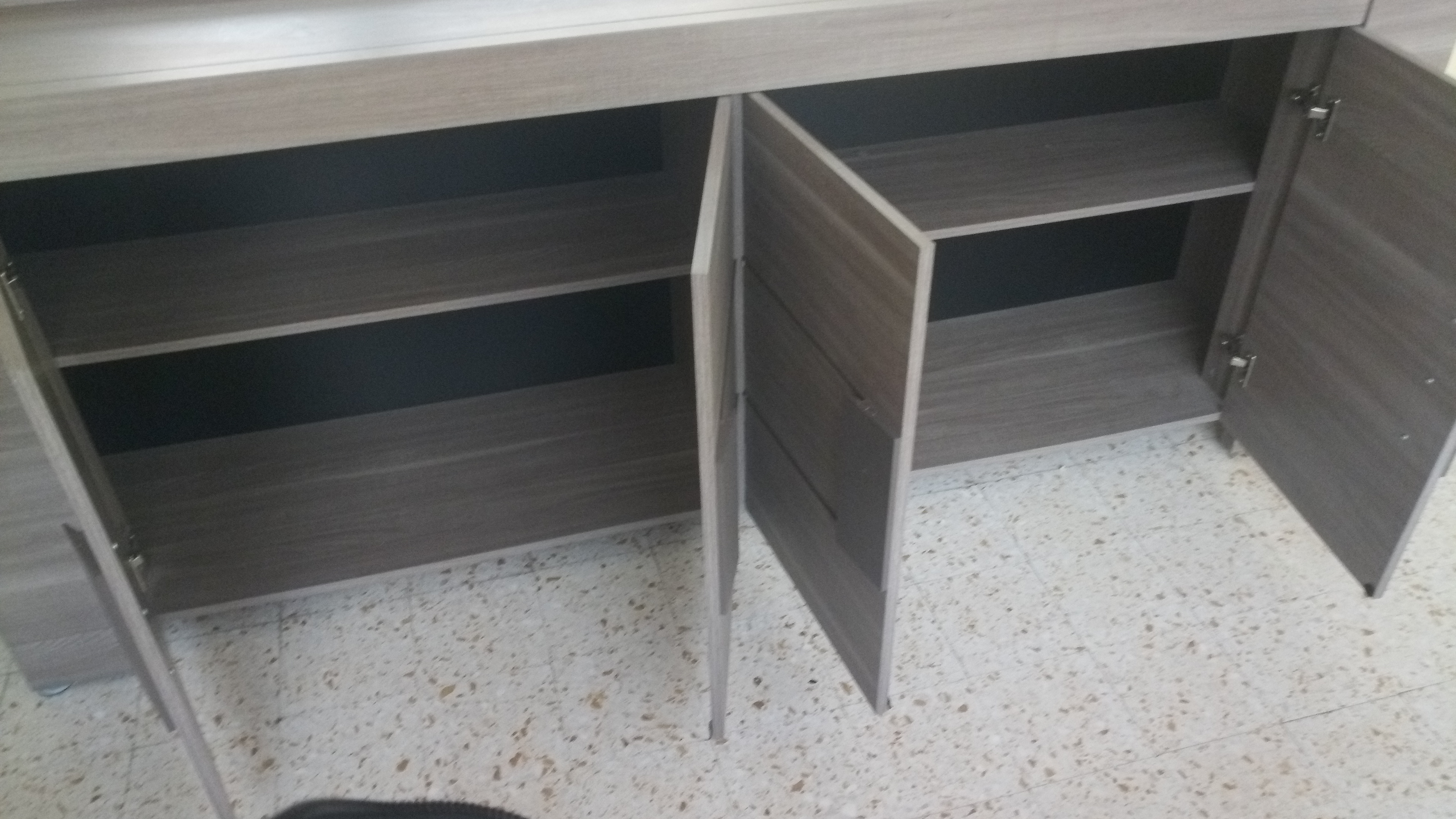 Buffet table et chaises