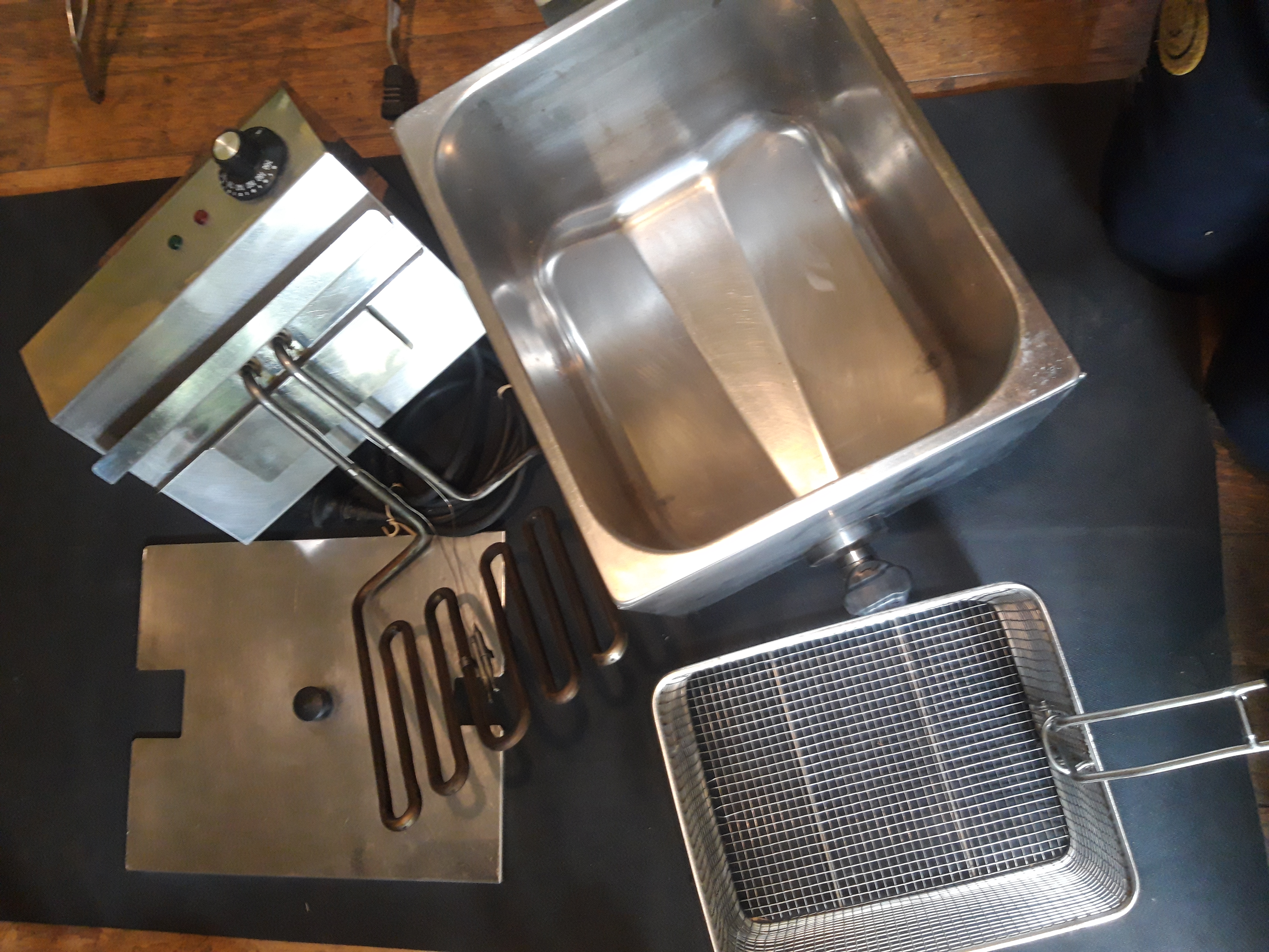 Friteuse électrique professionnelle