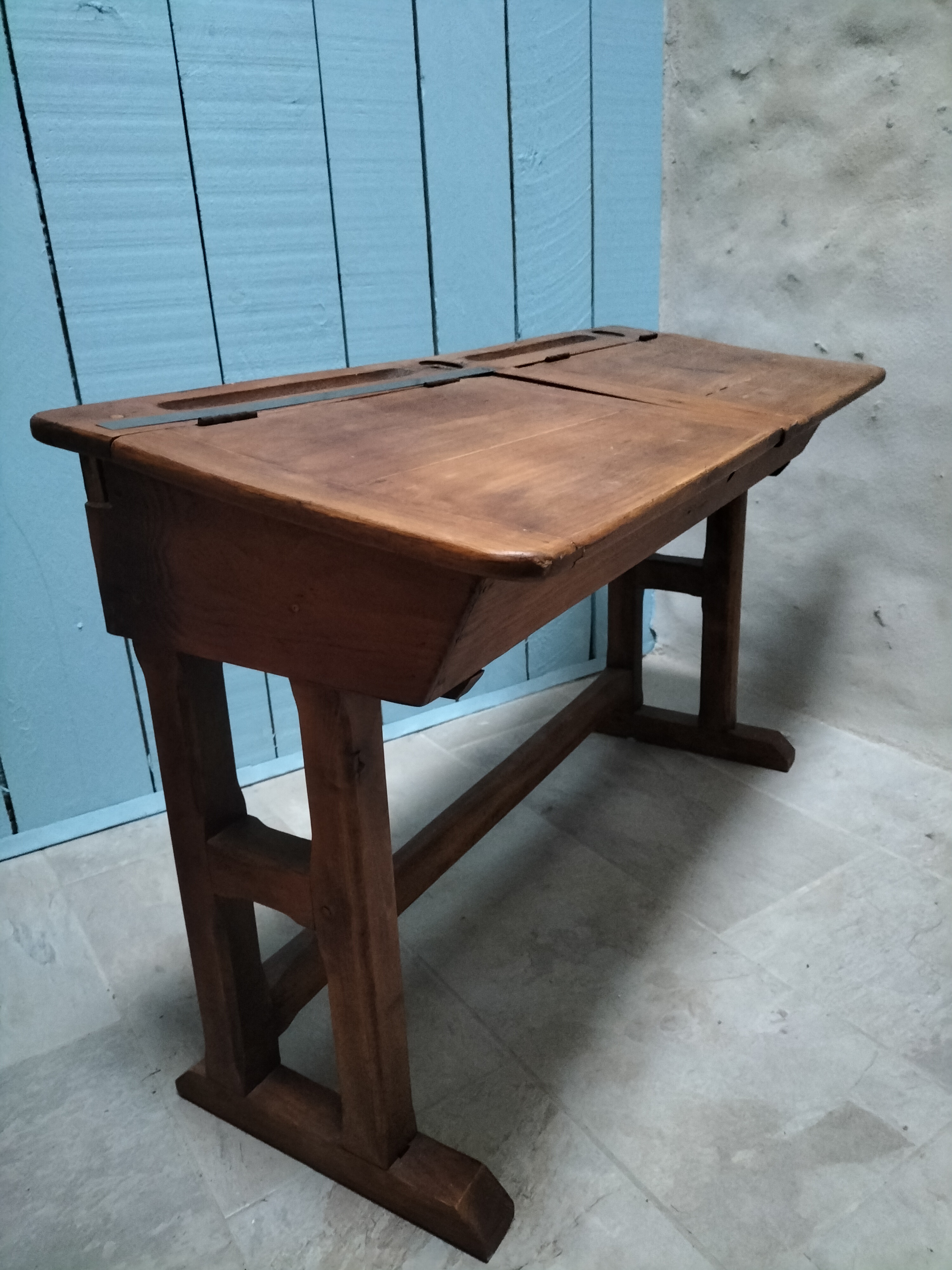 Bureau enfant ancien